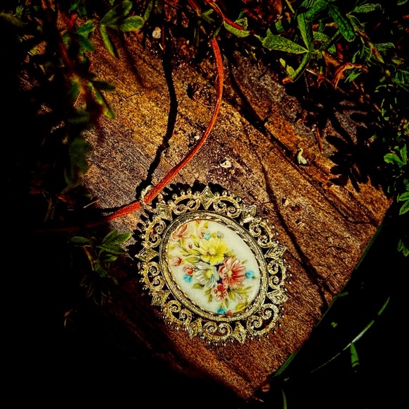 Meet your Posher, Sophie - Picture 1 of 1